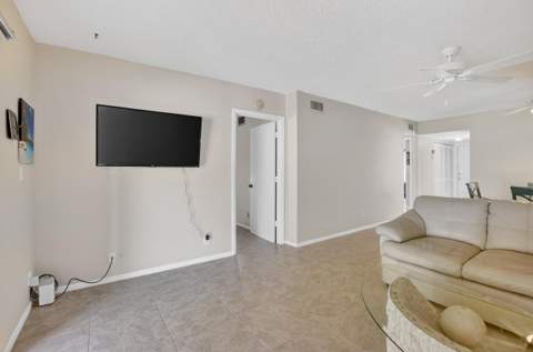265 SE 10th Street #11C, Deerfield Beach FL - photo 18 of 46
