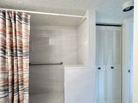 435 Pine Glen Lane #B-2, Greenacres FL - photo 13 of 33