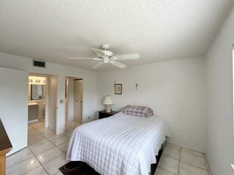 435 Pine Glen Lane #B-2, Greenacres FL - photo 11 of 33