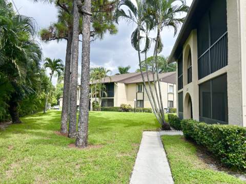 435 Pine Glen Lane #B-2, Greenacres FL - photo 20 of 33