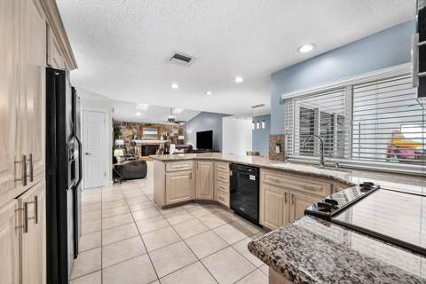 10975 NW 19th Street, Coral Springs FL - photo 22 of 59