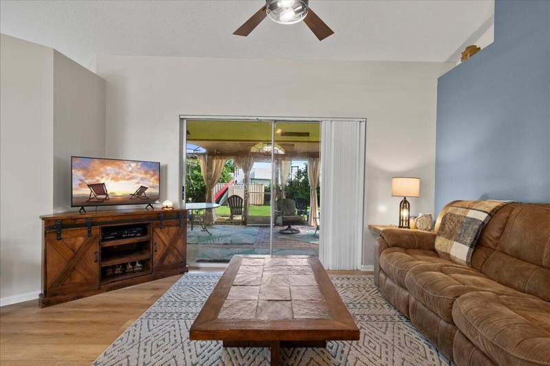 3 bedroom Single Family Residence at 17713 32nd Lane, Loxahatchee, Loxahatchee — photo 4