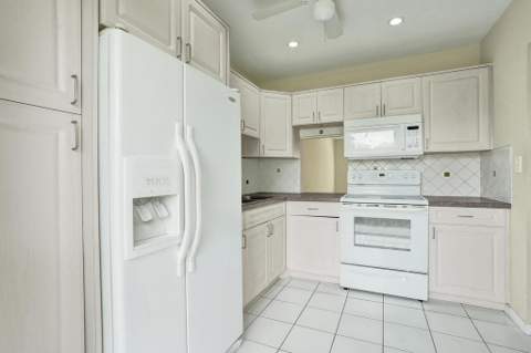 2200 Park Lane #Unit 111, Hollywood FL - photo 12 of 28