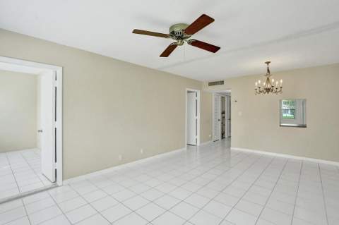 2200 Park Lane #Unit 111, Hollywood FL - photo 7 of 28