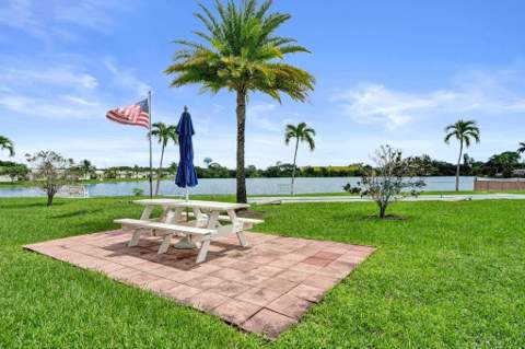 2200 Park Lane #Unit 111, Hollywood FL - photo 12 of 28