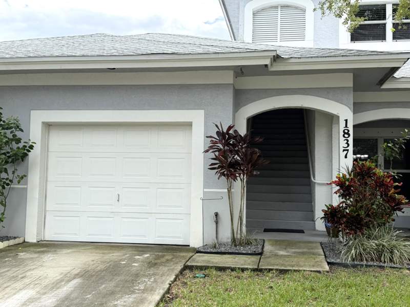 2 bedroom Condominium at 1837 Sandhill Crane Drive #D1, The Lakes At The Savannahs Condominium, Fort Pierce — photo 2