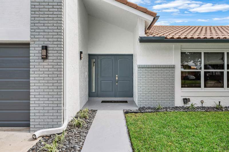 4 bedroom Single Family Residence at 10975 NW 19th Street, Cypress Run, Coral Springs — photo 4