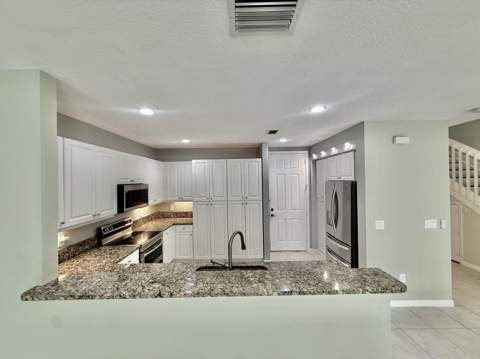1015 Ventnor Avenue #3a, Delray Beach FL - photo 12 of 81