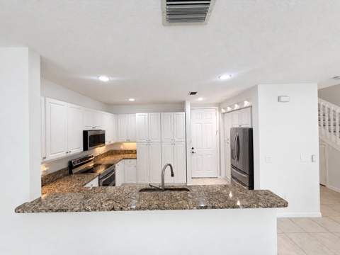 1015 Ventnor Avenue #3a, Delray Beach FL - photo 13 of 81