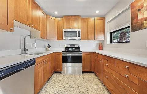 250 NE 13th Street, Delray Beach FL - photo 10 of 31