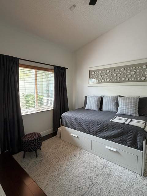 1101 Wilshire Circle, Pembroke Pines FL - photo 9 of 43