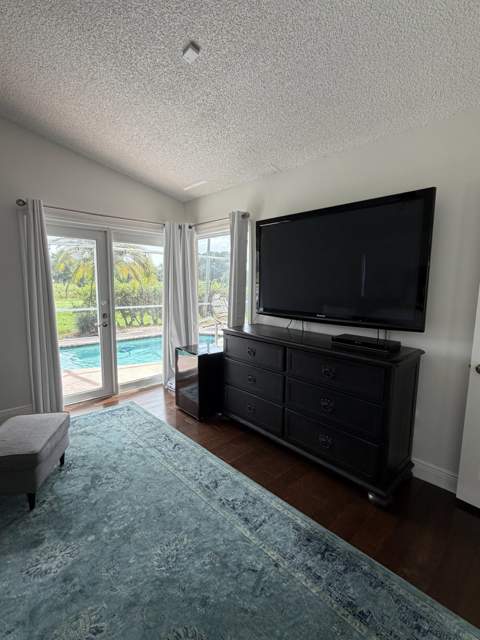 1101 Wilshire Circle, Pembroke Pines FL - photo 13 of 43