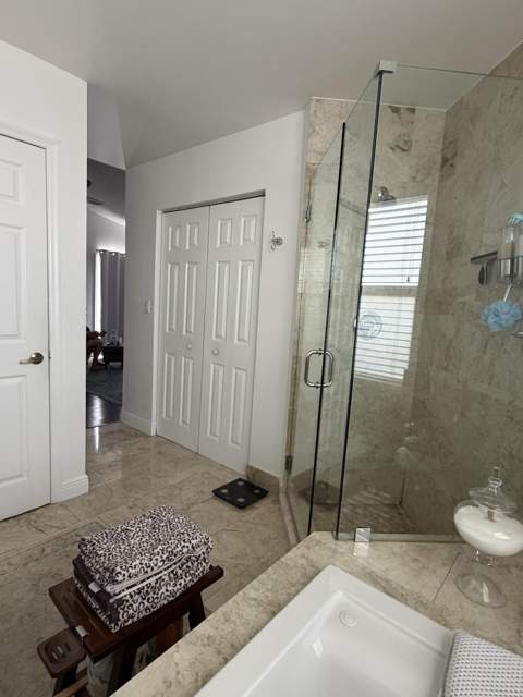 1101 Wilshire Circle, Pembroke Pines FL - photo 23 of 43