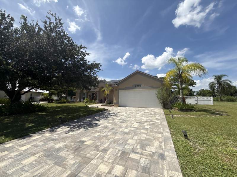 4 bedroom Single Family Residence at 2702 Serenity Circle, Palm Lakes Gardens, Fort Pierce — photo 2
