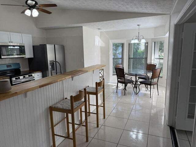 3 bedroom Single Family Residence at 3053 SE Wake Road, Port St Lucie Section 39, Port St. Lucie — photo 3