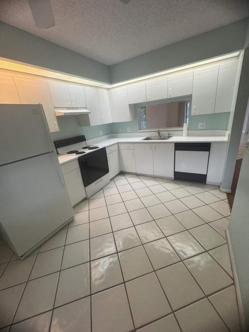 2 bedroom Condominium at 12650 SW 15th Street #313F, Falmouth At Century Village, Pembroke Pines — photo 4