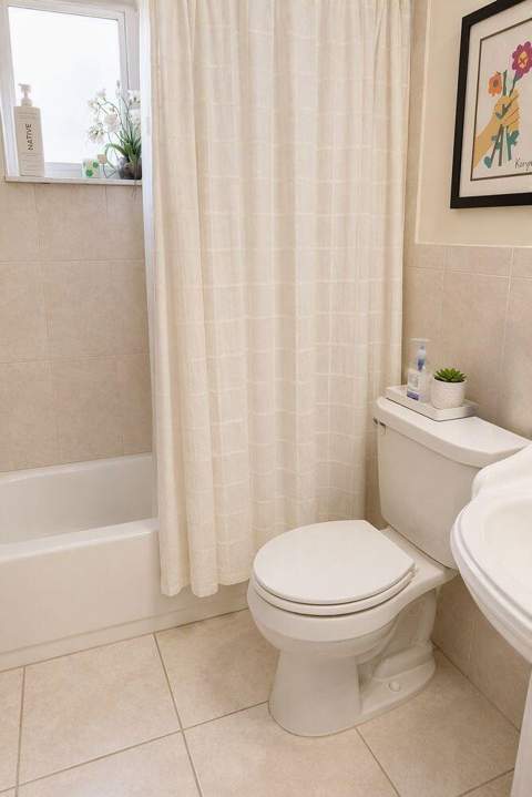 5716 NW 65th Way, Tamarac FL - photo 16 of 18