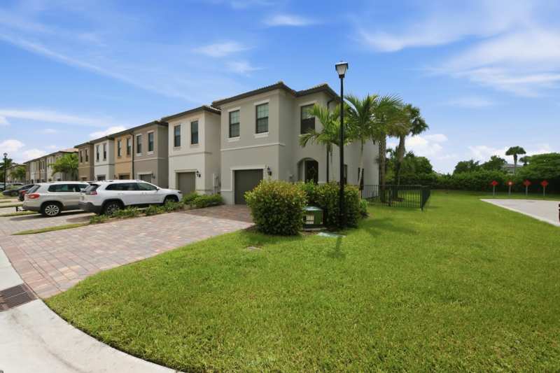 3 bedroom Townhouse at 8672 Escue Street, Fields At Gulfstream Polo Pud Plat Six, Lake Worth — photo 1