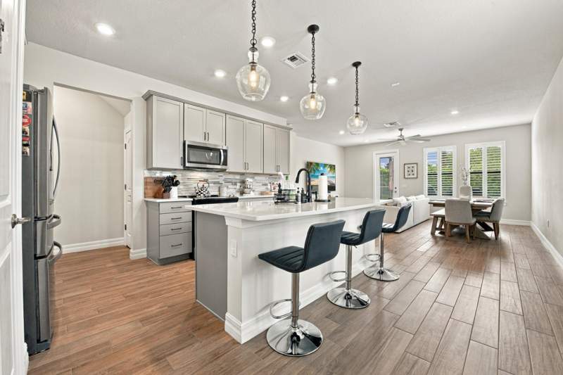 3 bedroom Townhouse at 8672 Escue Street, Fields At Gulfstream Polo Pud Plat Six, Lake Worth — photo 3