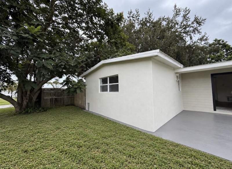 3 bedroom Single Family Residence at 180 SE Serenata Court, River Park, Port St. Lucie — photo 3