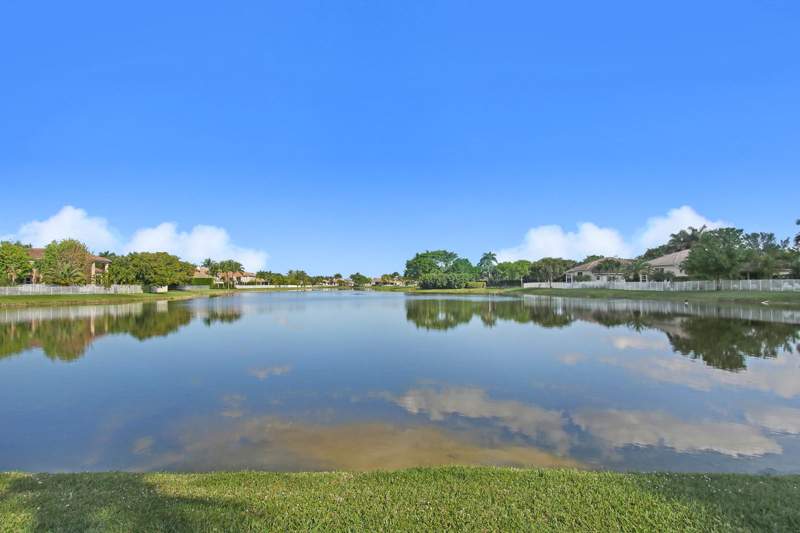 5 bedroom Single Family Residence at 12537 Equine Lane, Equestrian Club, Wellington — photo 4