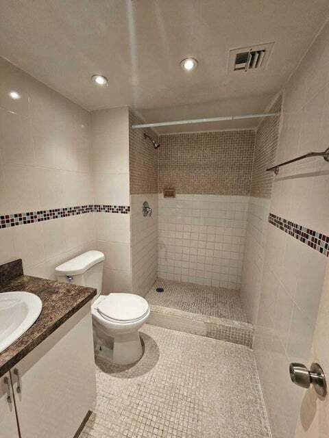 3099 NW 48th Avenue #155, Lauderdale Lakes FL - photo 10 of 13