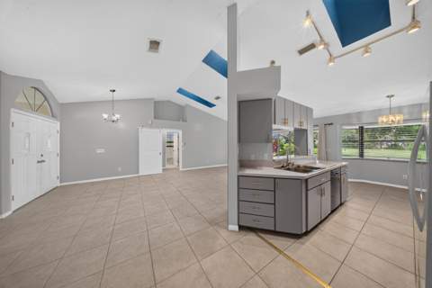 1957 SE Dranson Circle, Port St. Lucie FL - photo 16 of 50