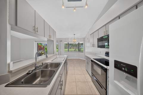 1957 SE Dranson Circle, Port St. Lucie FL - photo 17 of 50