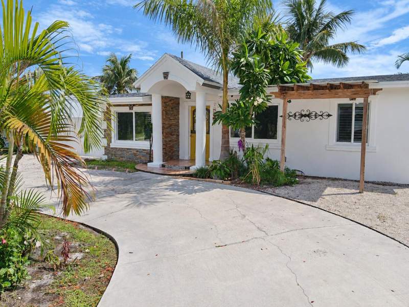 3 bedroom Single Family Residence at 2574 NE 14th Terrace, Collier Manor First Add, Pompano Beach — photo 4