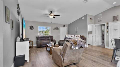3957 SW Savona Boulevard, Port St. Lucie FL - photo 11 of 39