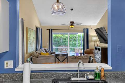 949 Honeytree Lane #A, Wellington FL - photo 8 of 39