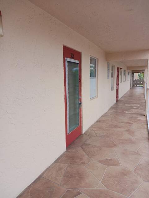 1040 Country Club Drive #306, Margate FL - photo 19 of 34