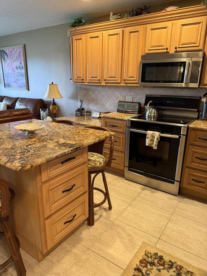 1 bedroom Condominium at 2400 S Ocean Drive #1034, Ocean Villas III Condominium, Fort Pierce — photo 3