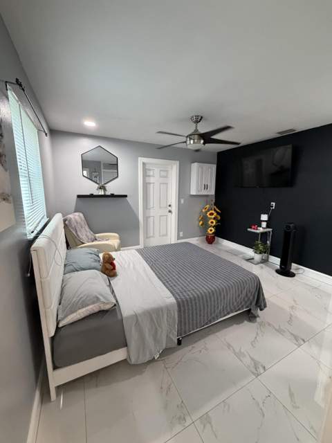 3407 Taconic Drive, West Palm Beach FL - photo 20 of 24