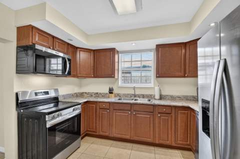 603 N Broadway, Lantana FL - photo 7 of 42