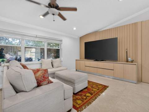 832 Waterview Drive, Weston FL - photo 13 of 57