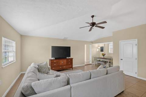 603 N Broadway, Lantana FL - photo 8 of 42