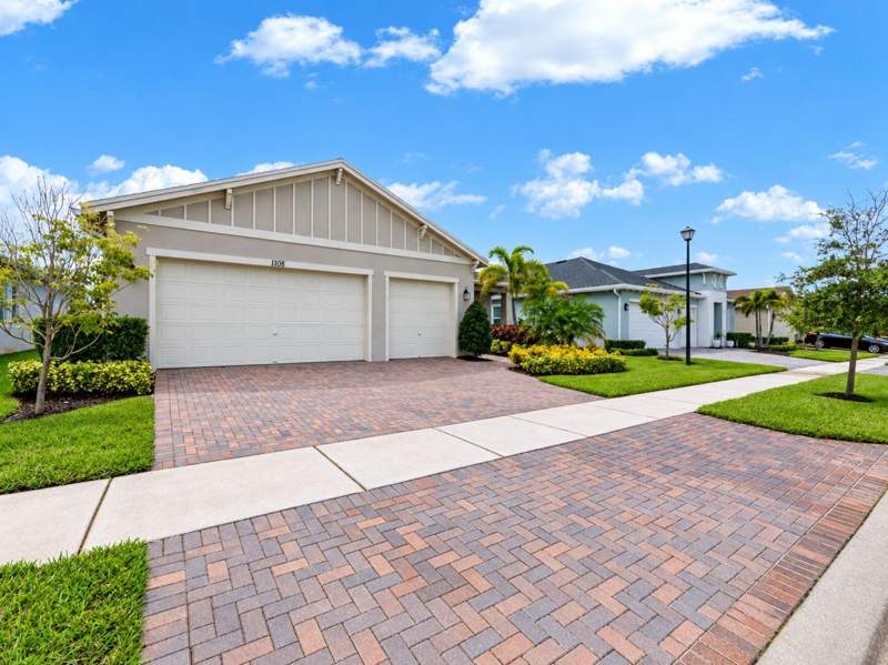 3 bedroom Single Family Residence at 1108 SE Woodbine Road, Replat Of Veranda Preserve East, Port St. Lucie — photo 3