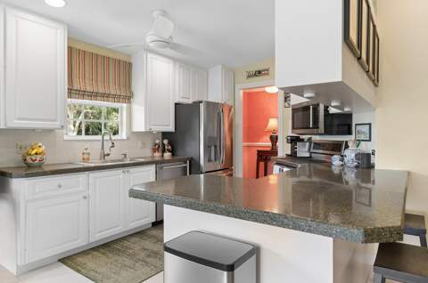7910 Pine Island Way, West Palm Beach FL - photo 10 of 60
