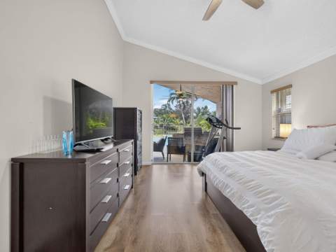 832 Waterview Drive, Weston FL - photo 18 of 57