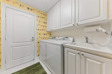 7910 Pine Island Way, West Palm Beach FL - photo 19 of 60