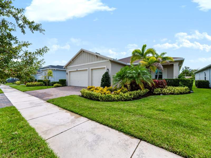 3 bedroom Single Family Residence at 1108 SE Woodbine Road, Replat Of Veranda Preserve East, Port St. Lucie — photo 4