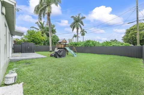 6337 NW 24th Court, Margate FL - photo 23 of 34