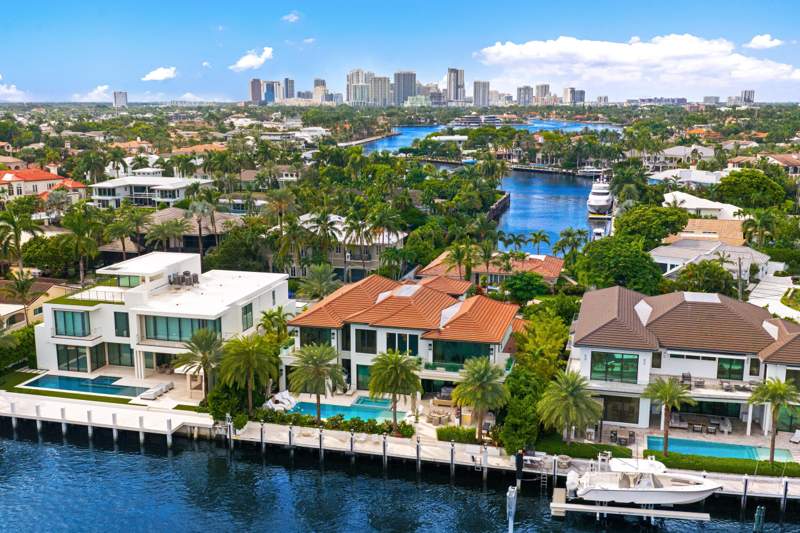 7 bedroom Single Family Residence at 70 Isla Bahia Drive, Isla Bahia, Fort Lauderdale — photo 2