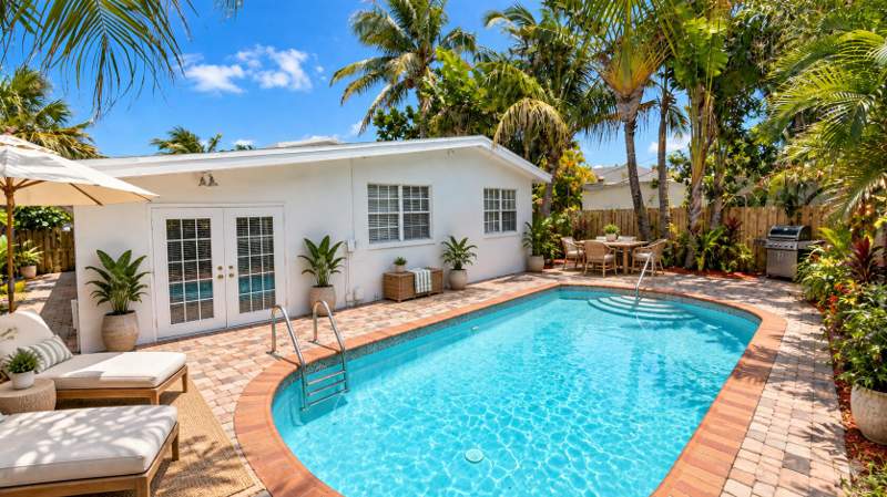 4 bedroom Single Family Residence at 211 Dartmouth Drive, College Park, Lake Worth Beach — photo 3