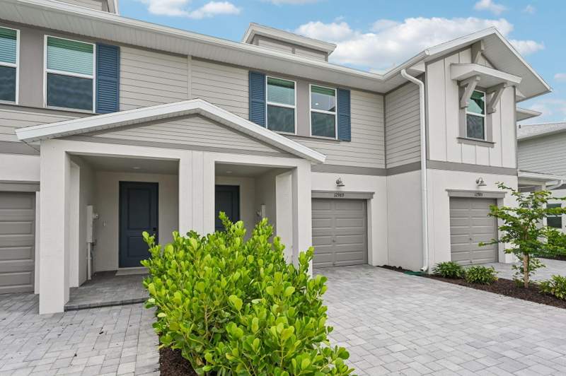 3 bedroom Townhouse at 12989 SW Forli Way, Central Park, Port St. Lucie — photo 3