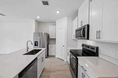 12989 SW Forli Way, Port St. Lucie FL - photo 13 of 31