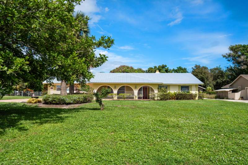 3 bedroom Single Family Residence at 5417 SE Major Way, Rocky Point, Stuart — photo 2