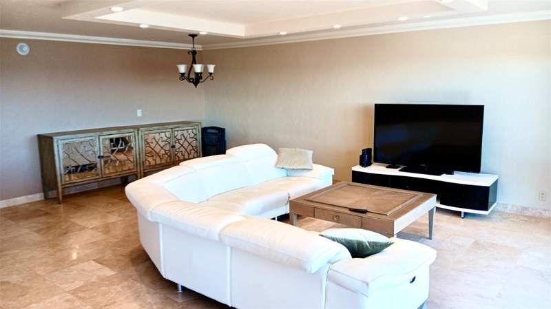 2 bedroom Condominium at 4900 N Ocean Boulevard #819, Sea Ranch Club Condo, Lauderdale-By-The-Sea — photo 3