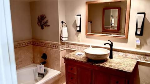 4900 N Ocean Boulevard #819, Lauderdale-By-The-Sea FL - photo 10 of 29